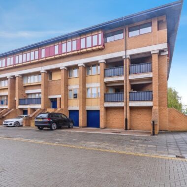 North Thirteenth Street, Milton Keynes, Buckinghamshire