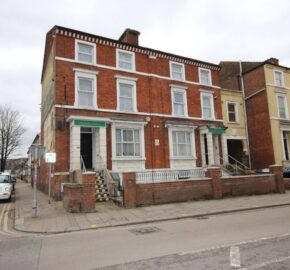 Berkeley Court, Midland Road